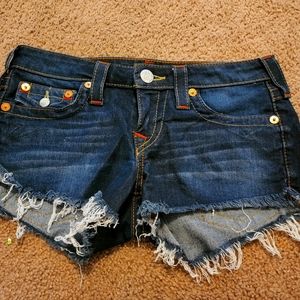 Beautiful RARE Dark Wash True Religion Julie Shorts Size 27 EUC